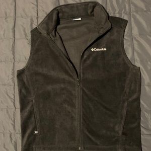Columbia vest